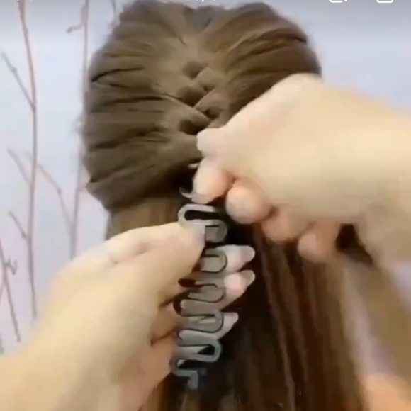 🍡3$30🍡 New in Package Easy to Use Hair Braiding Tool - Picture 3 of 16